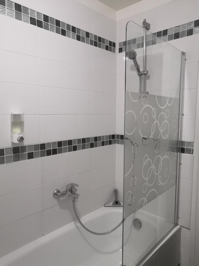 Charmant Studio Alesia Париж Екстериор снимка